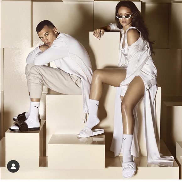 x Rihanna Leadcat Fenty Sandal in Shell - Picture 6 of 16